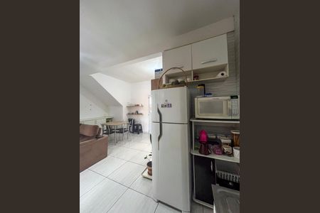 Casa de condomínio à venda com 120m², 6 quartos e 2 vagasCasa 2 - Cozinha