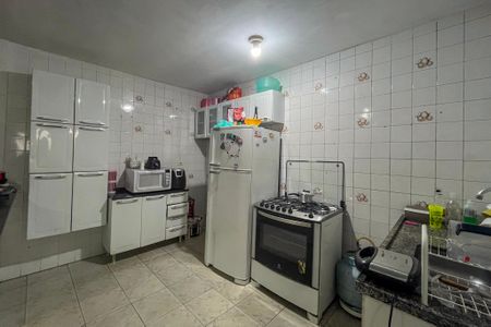 Casa de condomínio à venda com 120m², 6 quartos e 2 vagasCasa 3 - Cozinha