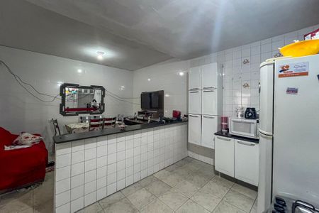 Casa de condomínio à venda com 120m², 6 quartos e 2 vagasCasa 3 - Cozinha