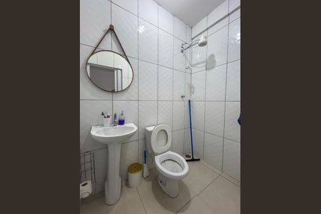 Casa de condomínio à venda com 120m², 6 quartos e 2 vagasCasa 2 - Banheiro