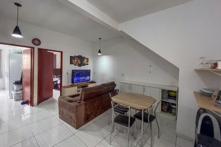 Casa de condomínio à venda com 120m², 6 quartos e 2 vagasCasa 2 - Sala