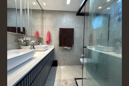 Apartamento para alugar com 260m², 4 quartos e 2 vagasBanheiro suíte 2