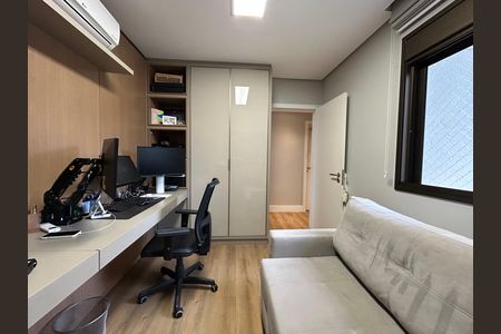 Apartamento para alugar com 260m², 4 quartos e 2 vagasQuarto 2
