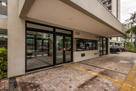 Apartamento à venda com 41m², 1 quarto e 1 vaga Apartamento à venda com 41m², 1 quarto e 1 vagaFachada