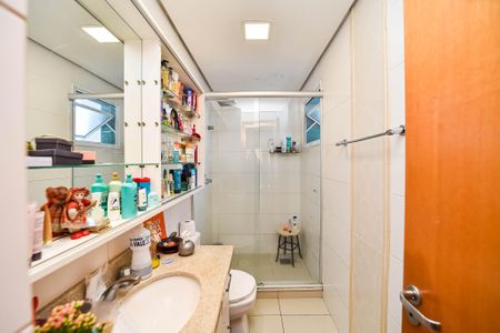Apartamento à venda com 148m², 3 quartos e 1 vaga Apartamento à venda com 148m², 3 quartos e 1 vagaBanheiro da Suíte