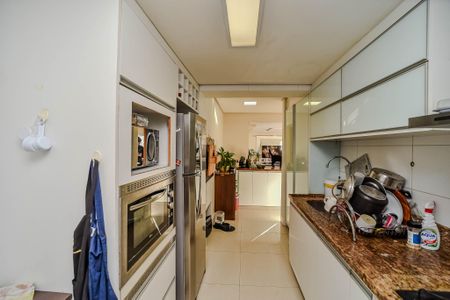 Apartamento à venda com 148m², 3 quartos e 1 vaga Apartamento à venda com 148m², 3 quartos e 1 vagaCozinha