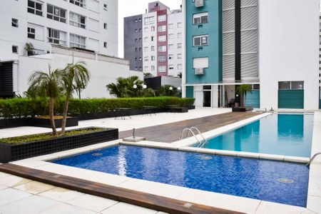 Apartamento à venda com 148m², 3 quartos e 1 vaga Apartamento à venda com 148m², 3 quartos e 1 vagaÁrea comum - Piscina