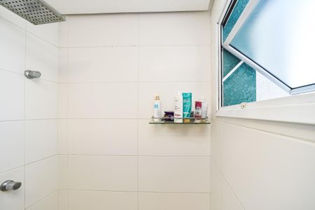 Apartamento à venda com 148m², 3 quartos e 1 vaga Apartamento à venda com 148m², 3 quartos e 1 vagaBanheiro da Suíte