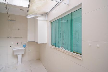 Casa para alugar com 273m², 3 quartos e 3 vagasárea de serviço