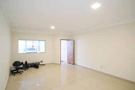 Casa para alugar com 273m², 3 quartos e 3 vagasSala