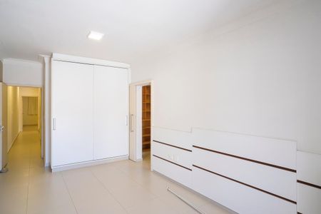 Casa para alugar com 273m², 3 quartos e 3 vagasSuíte 1
