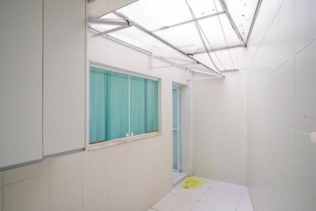 Casa para alugar com 273m², 3 quartos e 3 vagasárea de serviço