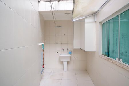 Casa para alugar com 273m², 3 quartos e 3 vagasárea de serviço