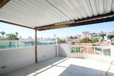 Casa para alugar com 273m², 3 quartos e 3 vagasVaranda