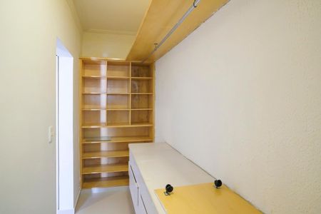 Casa para alugar com 273m², 3 quartos e 3 vagasCloset da suíte 1