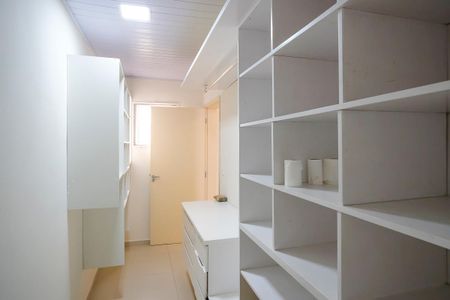 Casa para alugar com 273m², 3 quartos e 3 vagasCloset da suíte 3