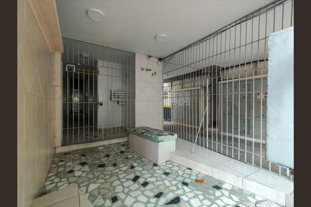 Apartamento à venda com 57m², 2 quartos e sem vaga Apartamento à venda com 57m², 2 quartos e sem vagaFachada e portaria