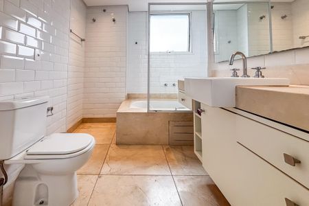 Apartamento para alugar com 151m², 3 quartos e 3 vagas