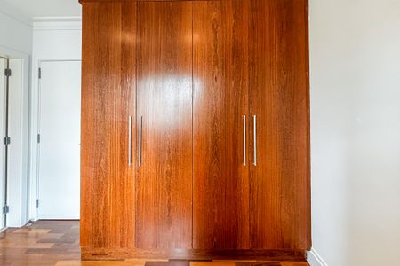 Apartamento para alugar com 151m², 3 quartos e 3 vagas