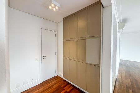 Apartamento para alugar com 151m², 3 quartos e 3 vagas