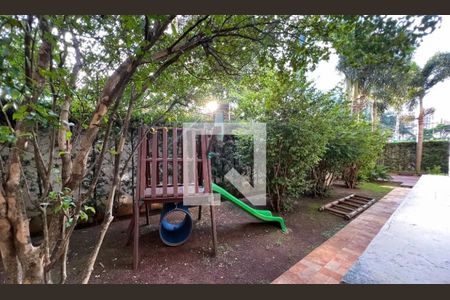 Apartamento para alugar com 151m², 3 quartos e 3 vagas