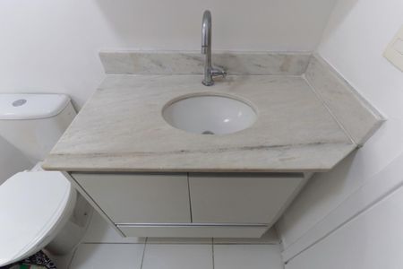 Apartamento para alugar com 71m², 3 quartos e 1 vaga Apartamento para alugar com 71m², 3 quartos e 1 vagaBanheiro social
