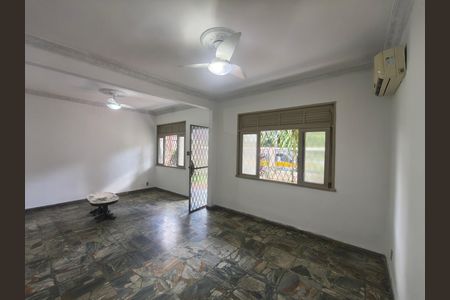 Casa à venda com 4 quartos, 361m² em Pechincha, Rio de Janeiro