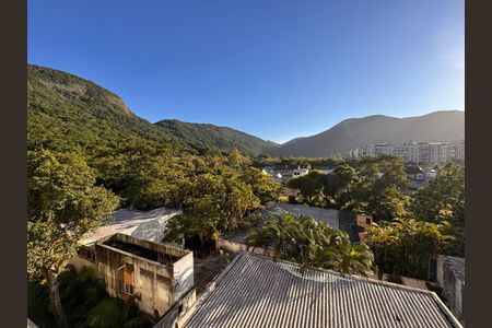 Apartamento para alugar com 68m², 2 quartos e 1 vaga Apartamento para alugar com 68m², 2 quartos e 1 vagaVaranda