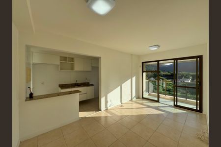 Sala de apartamento para alugar com 2 quartos, 68m² em Recreio dos Bandeirantes, Rio de Janeiro