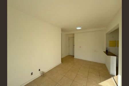 Sala de apartamento para alugar com 2 quartos, 68m² em Recreio dos Bandeirantes, Rio de Janeiro