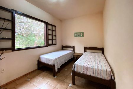 Casa de condomínio à venda com 278m², 3 quartos e 5 vagas Casa de condomínio à venda com 278m², 3 quartos e 5 vagasQuarto 2