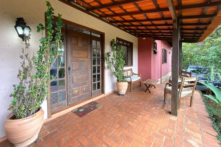 Varanda de casa de condomínio à venda com 3 quartos, 278m² em Casa Branca, Brumadinho