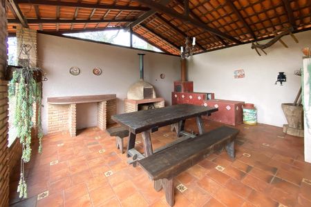 Casa de condomínio à venda com 278m², 3 quartos e 5 vagas Casa de condomínio à venda com 278m², 3 quartos e 5 vagasEspaço Gourmet