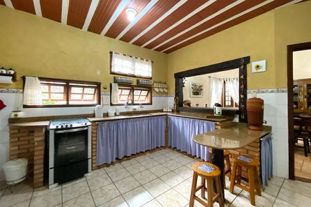 Casa de condomínio à venda com 278m², 3 quartos e 5 vagas Casa de condomínio à venda com 278m², 3 quartos e 5 vagasCozinha