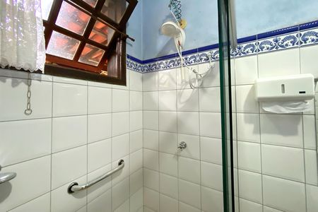 Casa de condomínio à venda com 278m², 3 quartos e 5 vagas Casa de condomínio à venda com 278m², 3 quartos e 5 vagasBanheiro