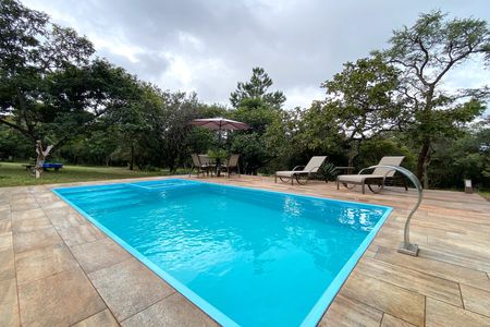 Casa de condomínio à venda com 278m², 3 quartos e 5 vagas Casa de condomínio à venda com 278m², 3 quartos e 5 vagasPiscina