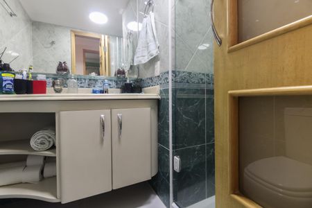 Apartamento à venda com 61m², 3 quartos e 1 vaga Apartamento à venda com 61m², 3 quartos e 1 vagaBanheiro