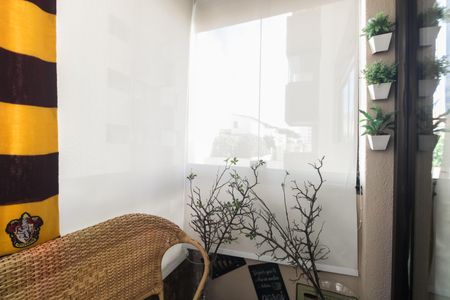 Apartamento à venda com 61m², 3 quartos e 1 vaga Apartamento à venda com 61m², 3 quartos e 1 vagaVaranda