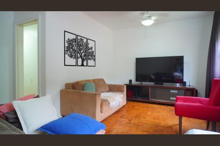 Sala  de casa à venda com 3 quartos, 170m² em Vila Ipiranga, Porto Alegre