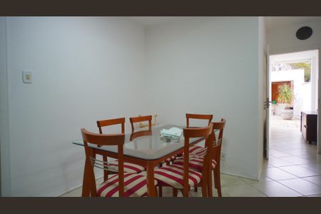 Casa para alugar com 170m², 3 quartos e 3 vagasCozinha 