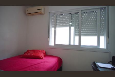 Quarto 1 de casa à venda com 3 quartos, 170m² em Vila Ipiranga, Porto Alegre