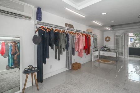 Sala de casa à venda com 2 quartos, 500m² em Vila Jardim, Porto Alegre