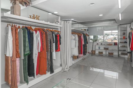 Casa à venda com 500m², 2 quartos e sem vagaSala