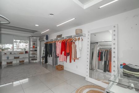 Sala de casa à venda com 2 quartos, 500m² em Vila Jardim, Porto Alegre