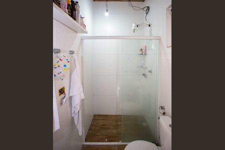 Casa à venda com 450m², 3 quartos e 2 vagasBanheiro 2