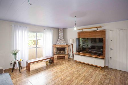 Casa à venda com 450m², 3 quartos e 2 vagasSala