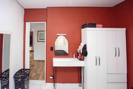 Casa à venda com 450m², 3 quartos e 2 vagasQuarto 2