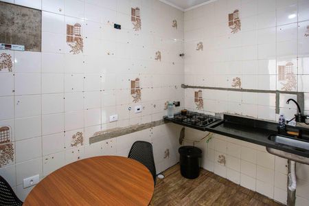 Casa à venda com 450m², 3 quartos e 2 vagasCozinha