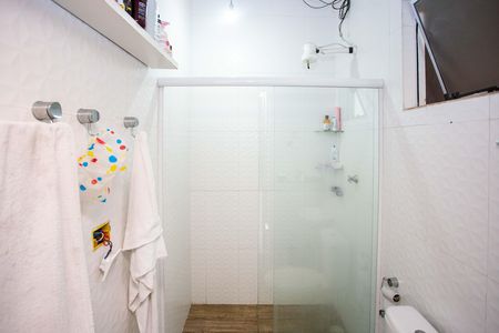 Casa à venda com 450m², 3 quartos e 2 vagasBanheiro 2