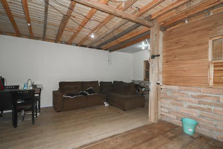 Casa à venda com 72m², 3 quartos e 1 vagaSala